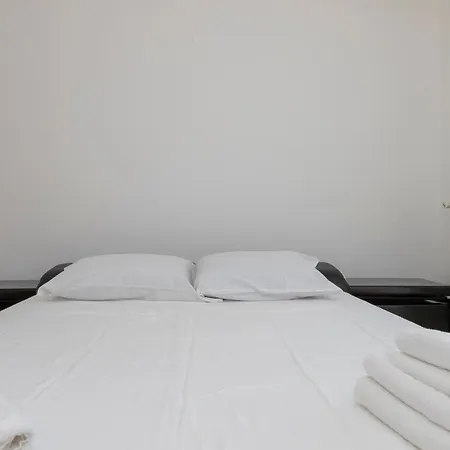 I-host - Plana 43 Milão
