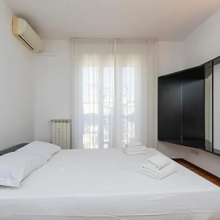 I-host - Plana 43 Apartamento Milão
